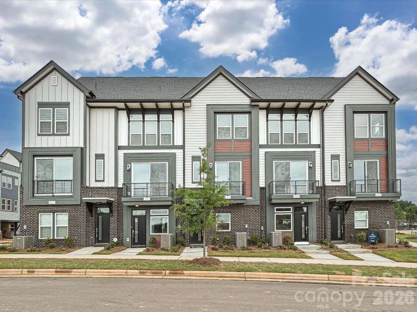 1615 Polk Street, Charlotte, NC 28206.  MLS# CAR4207823, YatesRealty ID 6857. 