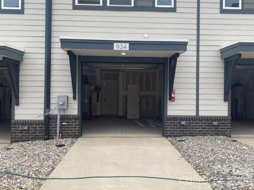 934 Callahan Street, Charlotte, NC 28206.  MLS# CAR4209050, YatesRealty ID 6858. 