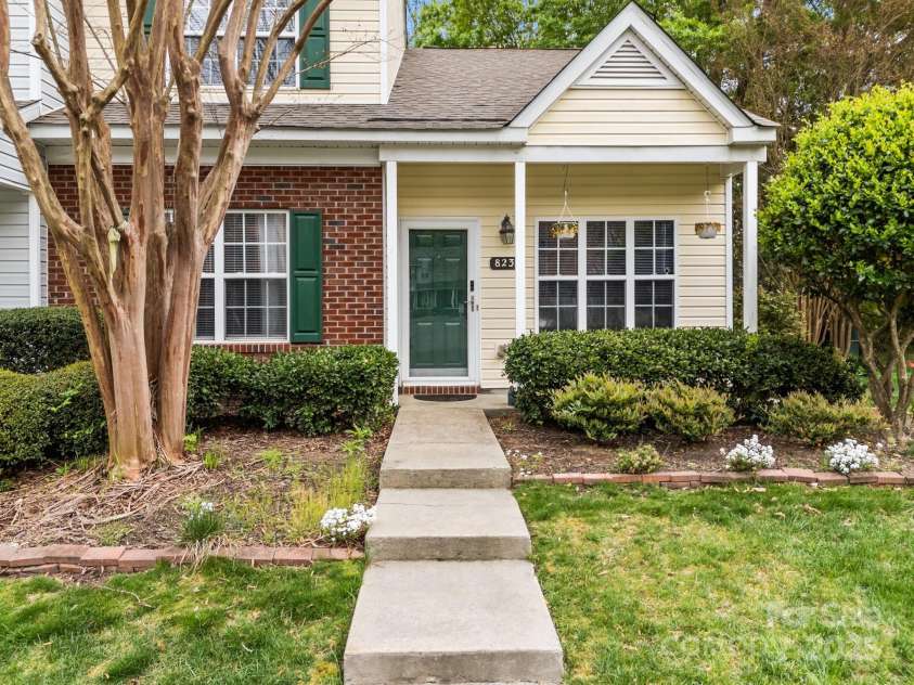 8230 Rudolph Road, Charlotte, NC 28216.  MLS# CAR4241001, YatesRealty ID 6859. 