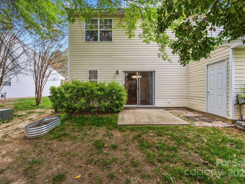 8230 Rudolph Road, Charlotte, NC 28216.  MLS# CAR4241001, YatesRealty ID 6859. 