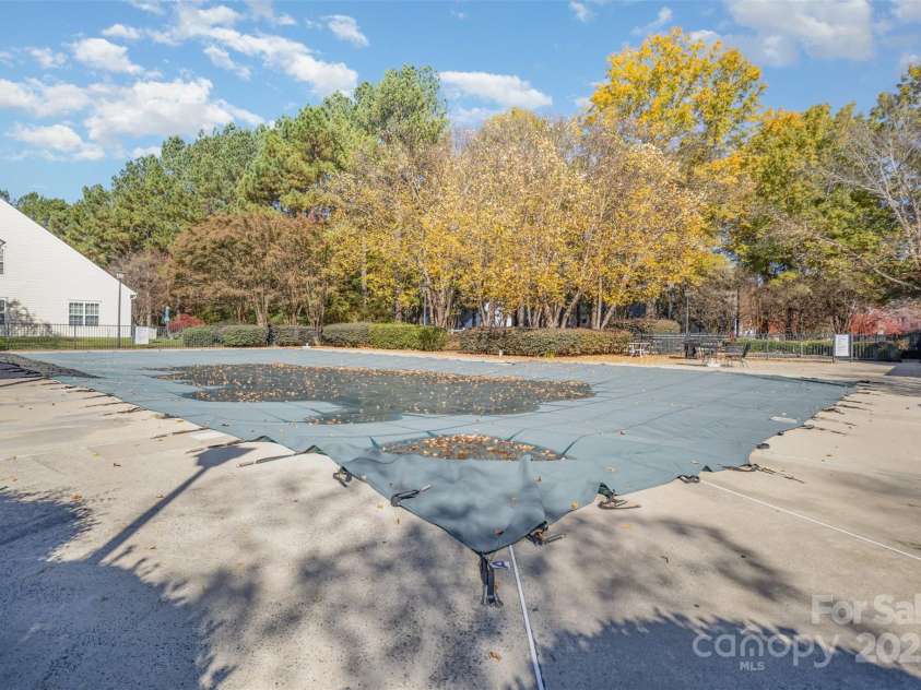8230 Rudolph Road, Charlotte, NC 28216.  MLS# CAR4319455, YatesRealty ID 6859. Community Pool