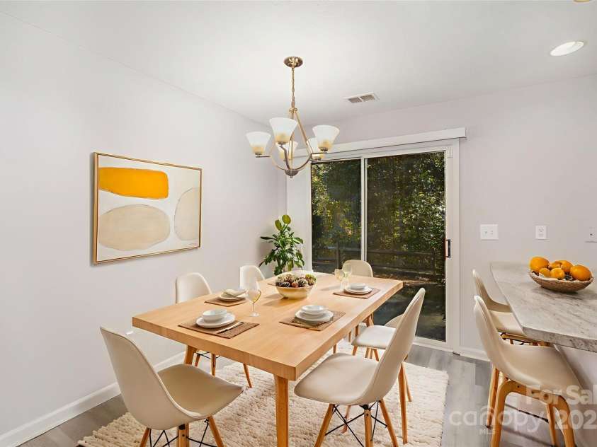 8230 Rudolph Road, Charlotte, NC 28216.  MLS# CAR4319455, YatesRealty ID 6859. Dining area *Virtually Staged*