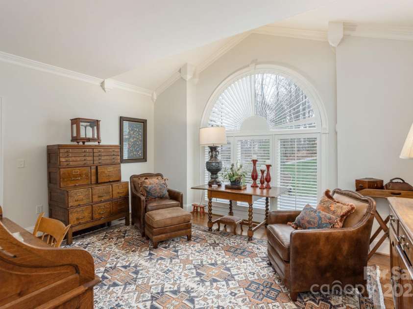 135 POPLAR Loop, Flat Rock, NC 28731.  MLS# CAR4278408, YatesRealty ID 686. 