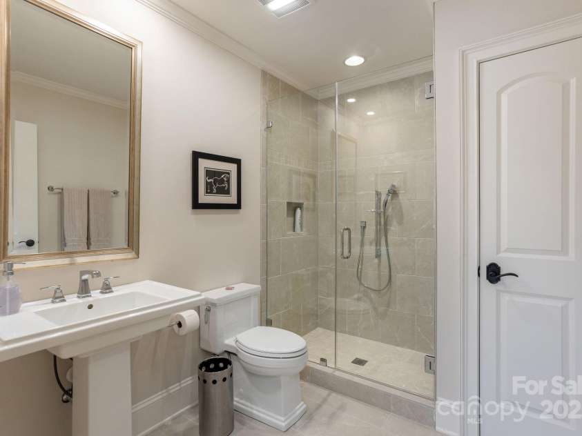 135 POPLAR Loop, Flat Rock, NC 28731.  MLS# CAR4278408, YatesRealty ID 686. 