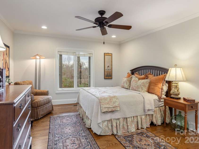 135 POPLAR Loop, Flat Rock, NC 28731.  MLS# CAR4278408, YatesRealty ID 686. 