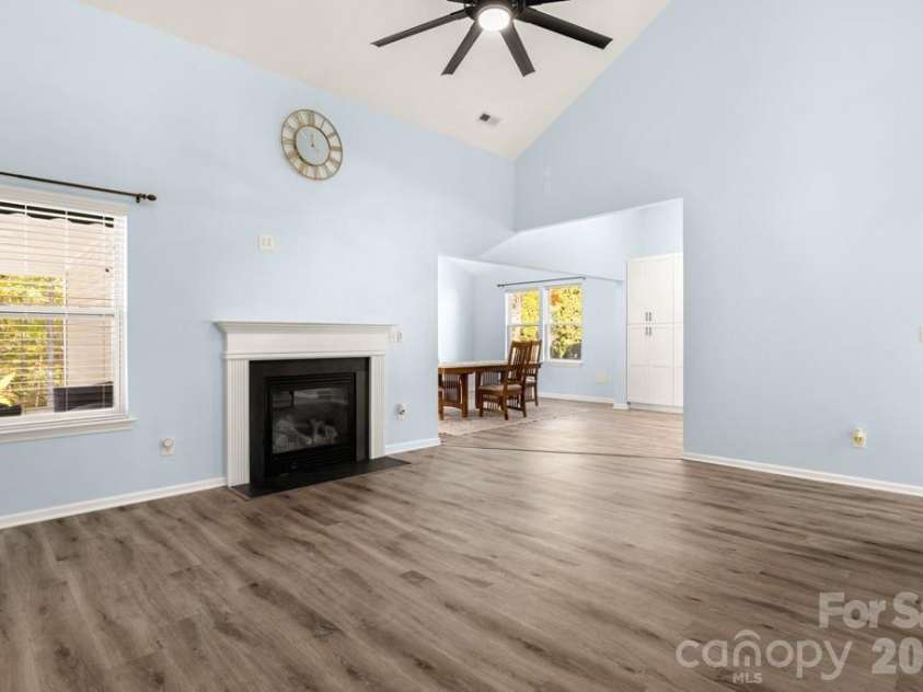 1828 Kilkenny Drive, Clover, SC 29710.  MLS# CAR4316666, YatesRealty ID 6860. Family room