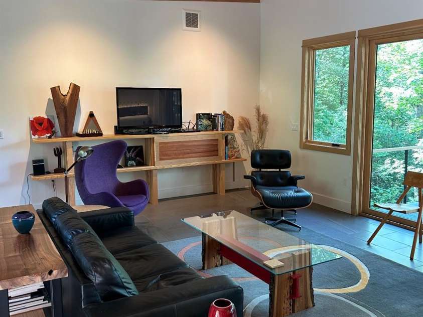 448 Mt. Mitchell Drive, Burnsville, NC 28714.  MLS# CAR4228141, YatesRealty ID 6860. 