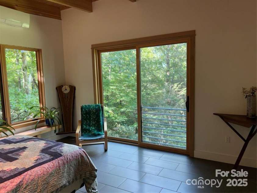 448 Mt. Mitchell Drive, Burnsville, NC 28714.  MLS# CAR4228141, YatesRealty ID 6860. 