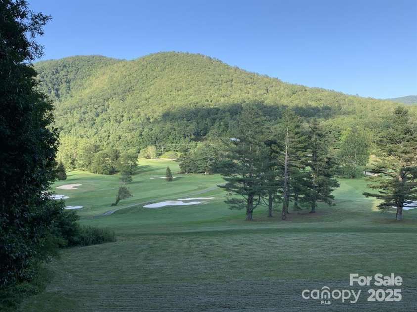 448 Mt. Mitchell Drive, Burnsville, NC 28714.  MLS# CAR4228141, YatesRealty ID 6860. 
