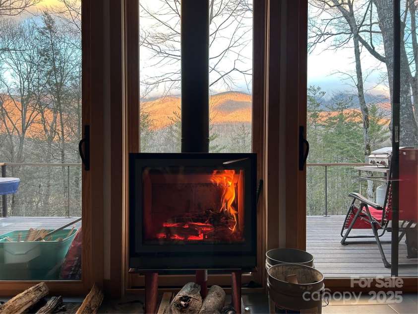 448 Mt. Mitchell Drive, Burnsville, NC 28714.  MLS# CAR4228141, YatesRealty ID 6860. 