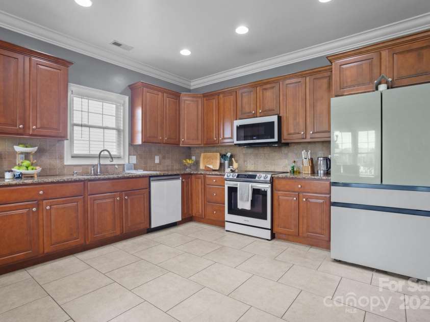 104 Castle Pines Lane, Statesville, NC 28625.  MLS# CAR4150800, YatesRealty ID 6862. 