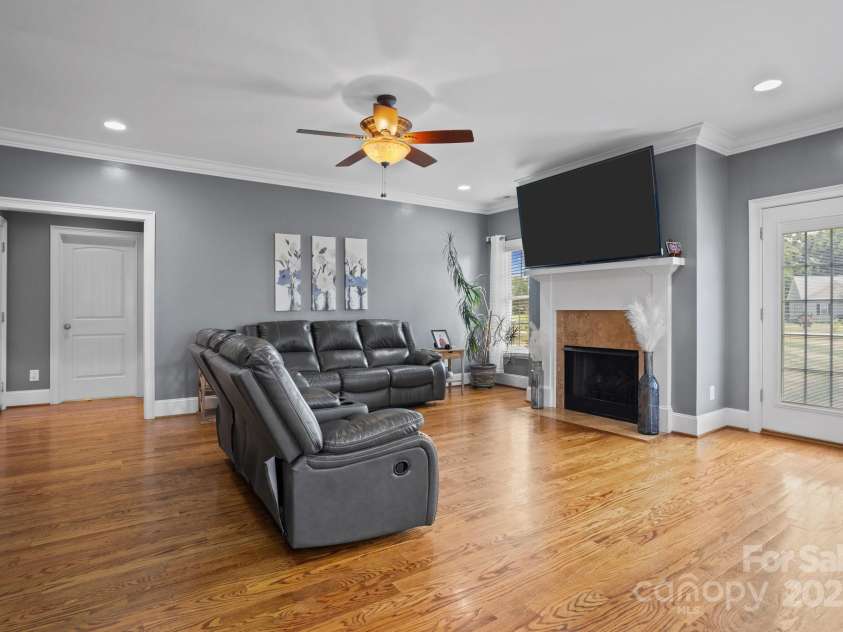 104 Castle Pines Lane, Statesville, NC 28625.  MLS# CAR4150800, YatesRealty ID 6862. 