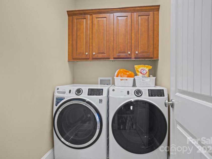 104 Castle Pines Lane, Statesville, NC 28625.  MLS# CAR4150800, YatesRealty ID 6862. 