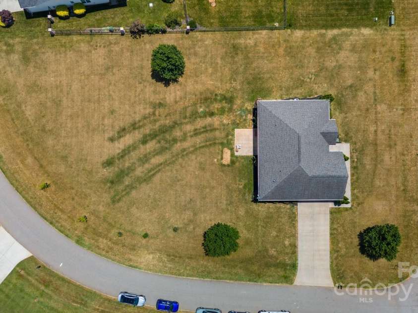 104 Castle Pines Lane, Statesville, NC 28625.  MLS# CAR4150800, YatesRealty ID 6862. 