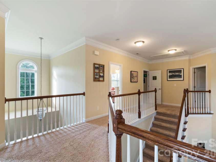 18021 Pawleys Plantation Lane, Charlotte, NC 28278.  MLS# CAR4348853, YatesRealty ID 6864. 