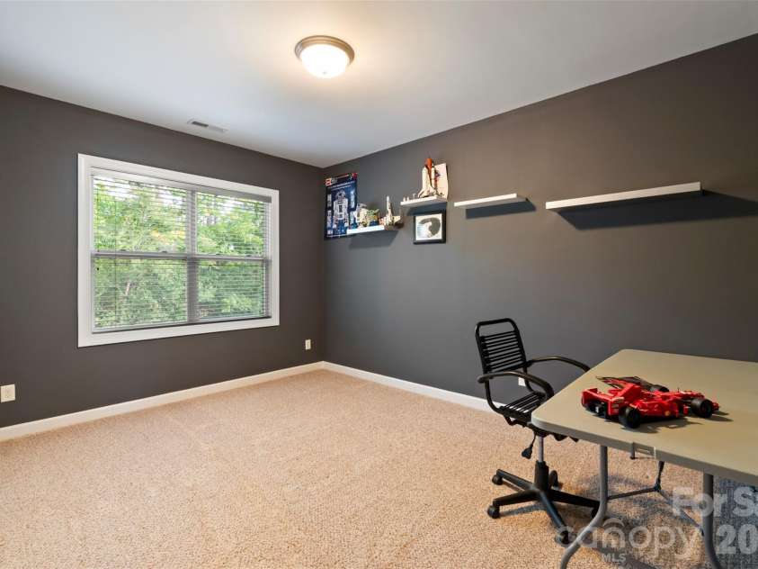 18021 Pawleys Plantation Lane, Charlotte, NC 28278.  MLS# CAR4348853, YatesRealty ID 6864. 