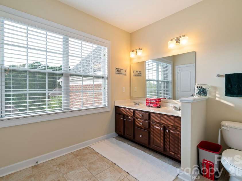 18021 Pawleys Plantation Lane, Charlotte, NC 28278.  MLS# CAR4348853, YatesRealty ID 6864. 