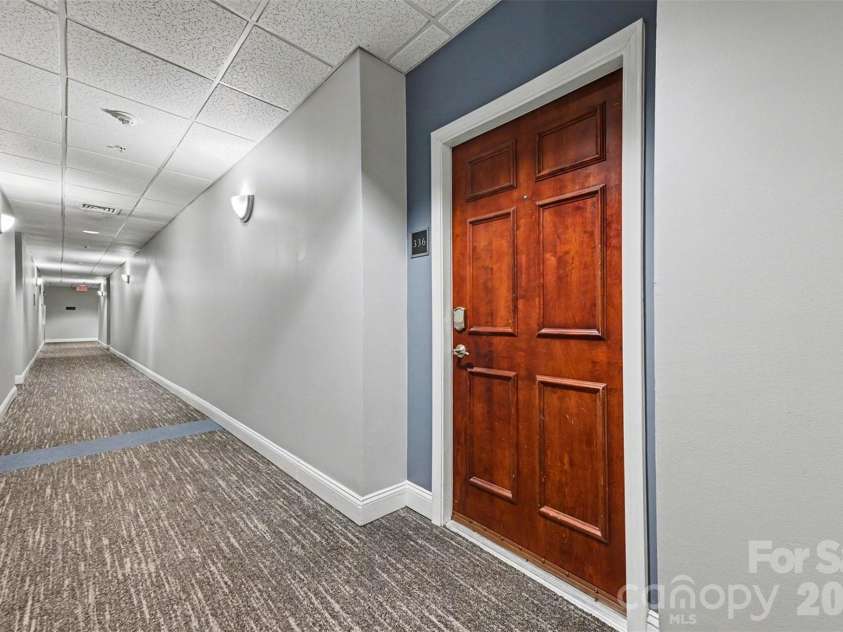 300 5th Street, Charlotte, NC 28202.  MLS# CAR4355060, YatesRealty ID 6865. 