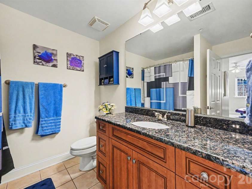 300 5th Street, Charlotte, NC 28202.  MLS# CAR4355060, YatesRealty ID 6865. 