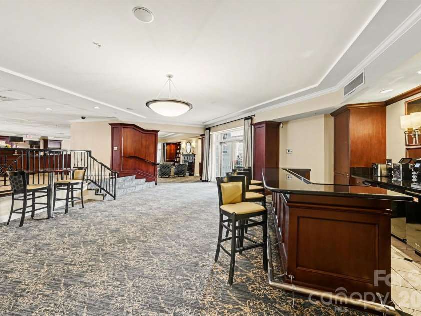300 5th Street, Charlotte, NC 28202.  MLS# CAR4355060, YatesRealty ID 6865. 