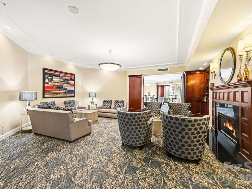 300 5th Street, Charlotte, NC 28202.  MLS# CAR4355060, YatesRealty ID 6865. 