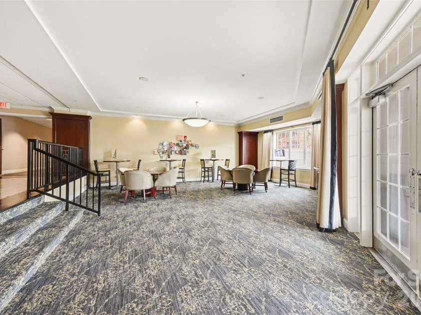 300 5th Street, Charlotte, NC 28202.  MLS# CAR4355060, YatesRealty ID 6865. 