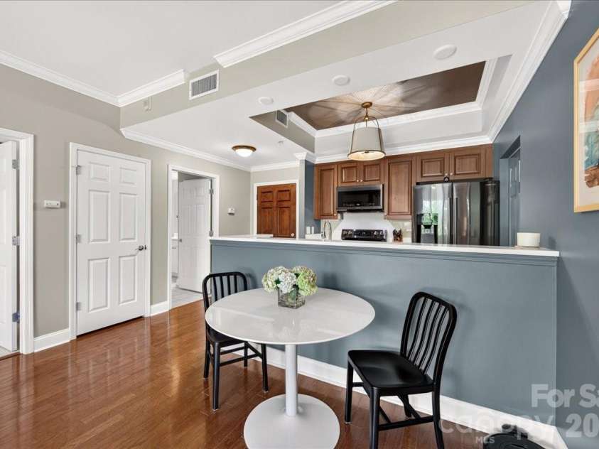 300 5th Street, Charlotte, NC 28202.  MLS# CAR4417454, YatesRealty ID 6865. 