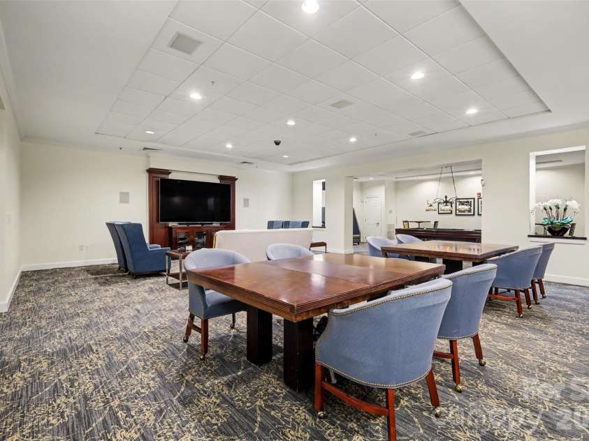 300 5th Street, Charlotte, NC 28202.  MLS# CAR4421871, YatesRealty ID 6865. 