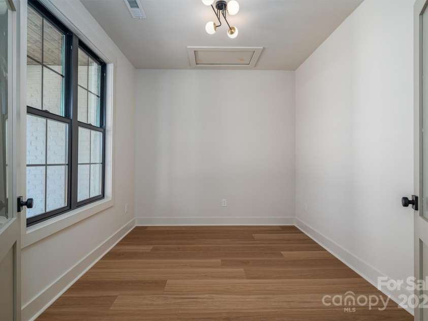 229 Golf Course Road, Maiden, NC 28650.  MLS# CAR4196288, YatesRealty ID 6866. 