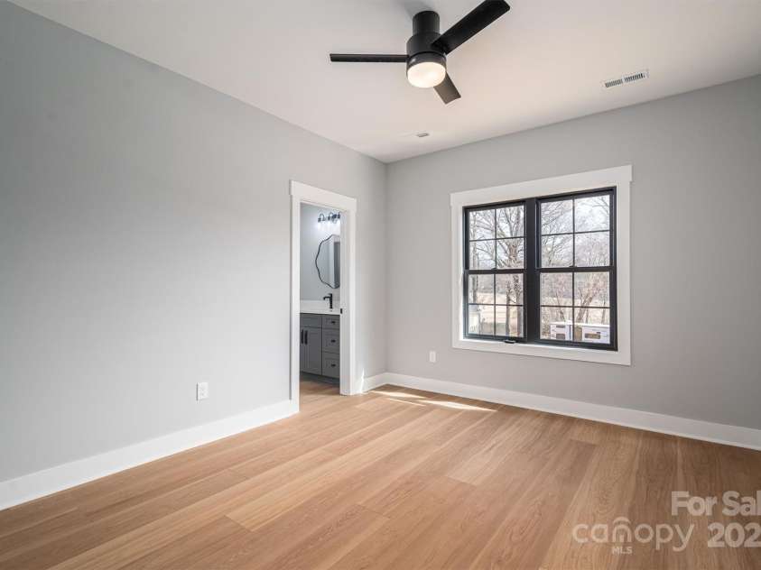 229 Golf Course Road, Maiden, NC 28650.  MLS# CAR4196288, YatesRealty ID 6866. 