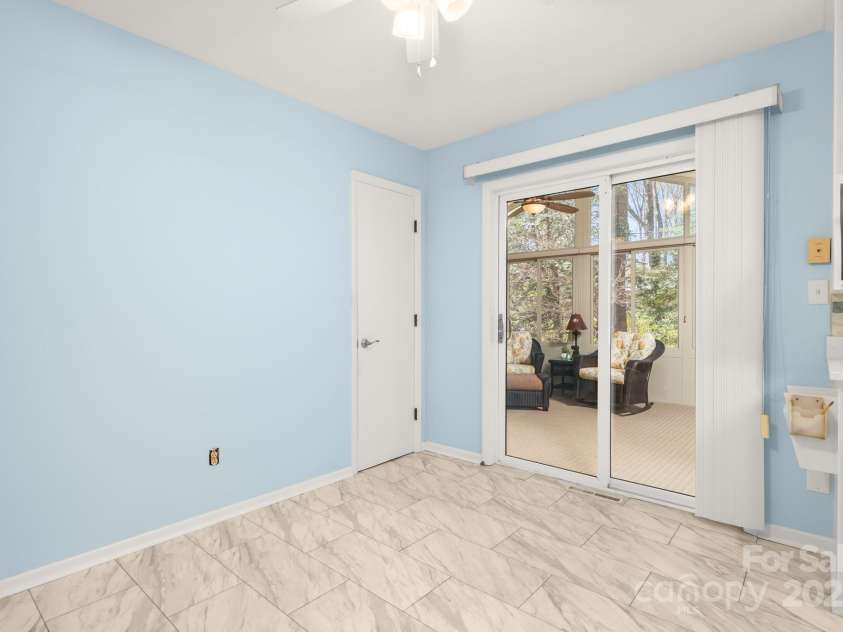 11 Hudson Lane, Fletcher, NC 28732.  MLS# CAR4241916, YatesRealty ID 6867. 