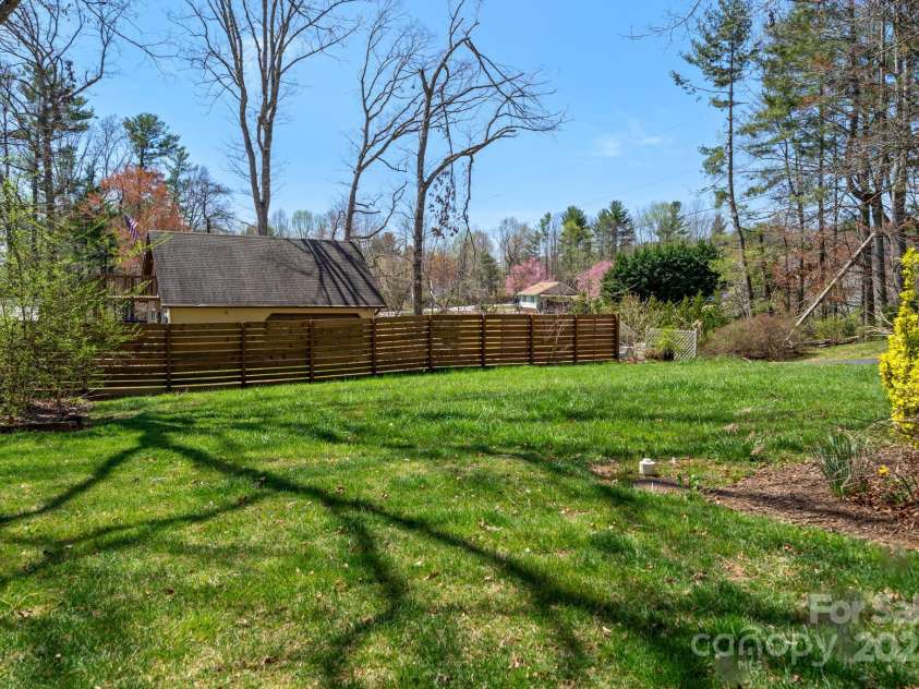 11 Hudson Lane, Fletcher, NC 28732.  MLS# CAR4241916, YatesRealty ID 6867. 