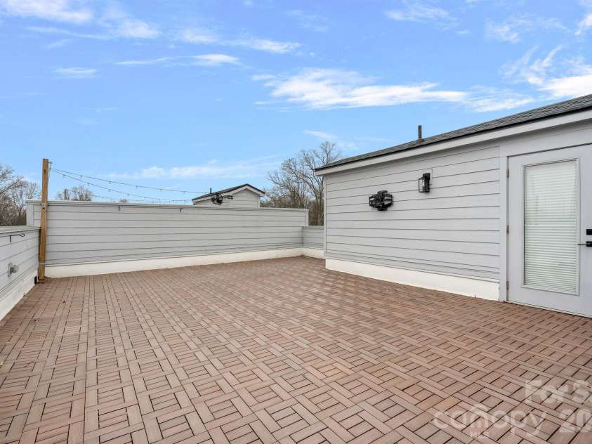 306 Wesley Heights Way, Charlotte, NC 28208.  MLS# CAR4352519, YatesRealty ID 6867. Just over 800 sq ft of rooftop terrace space 