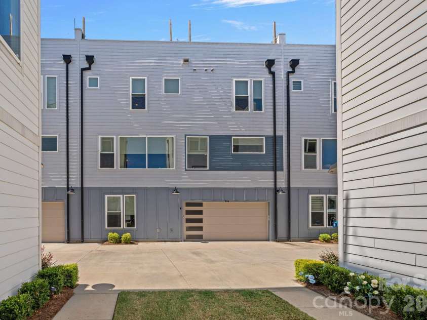 306 Wesley Heights Way, Charlotte, NC 28208.  MLS# CAR4352519, YatesRealty ID 6867. Oversized 2-car garage pre-wired for EV charger
