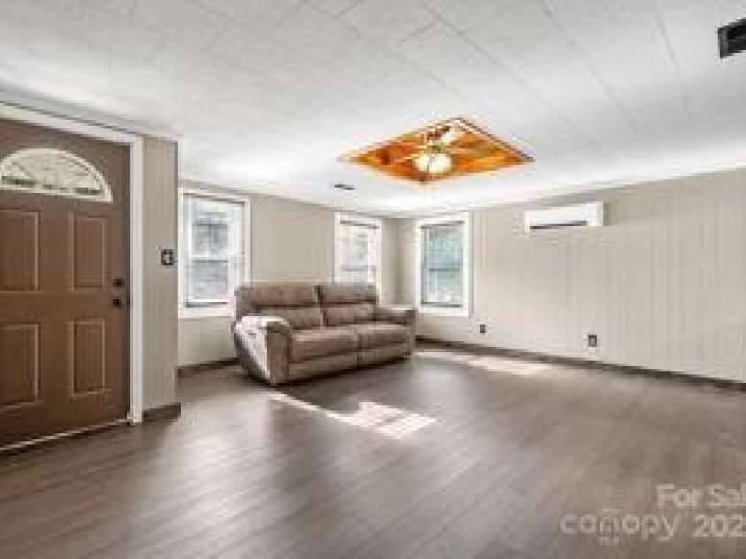 1444 Piedmont Drive, Lenoir, NC 28645.  MLS# CAR4316317, YatesRealty ID 6868. 