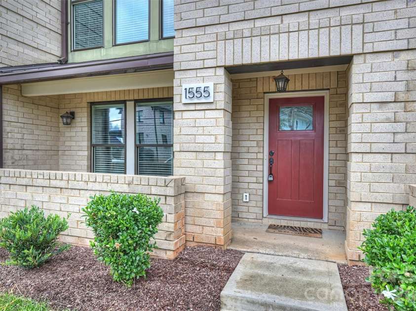 1555 Duckworth Avenue, Charlotte, NC 28208.  MLS# CAR4354738, YatesRealty ID 6868. 