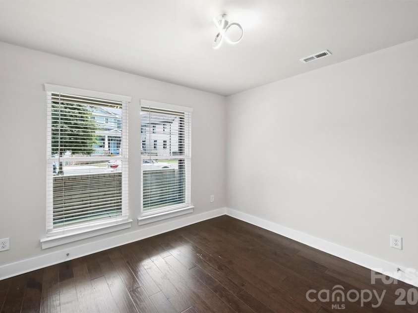 1555 Duckworth Avenue, Charlotte, NC 28208.  MLS# CAR4354738, YatesRealty ID 6868. 