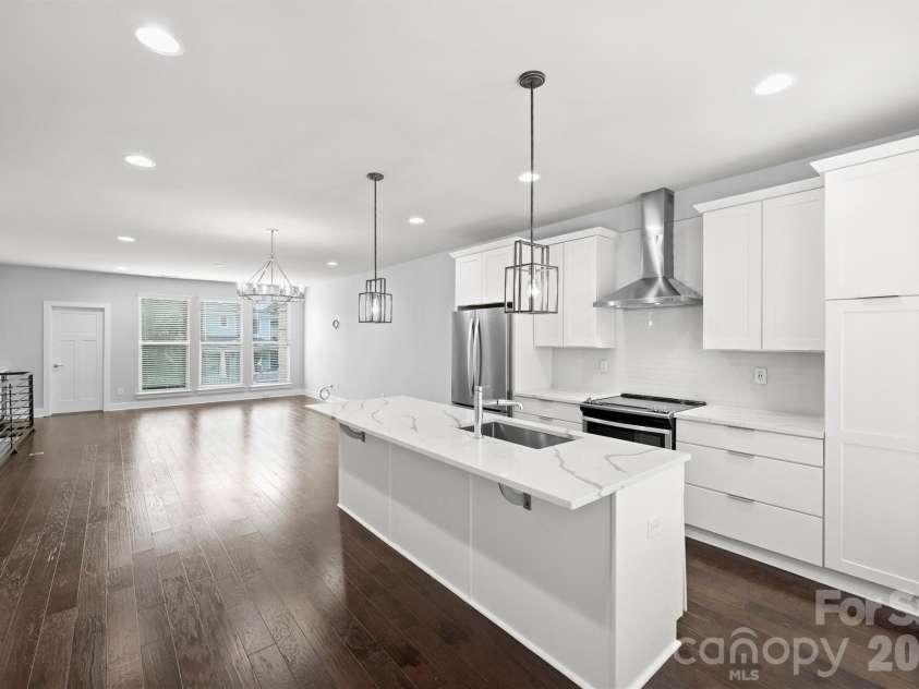 1555 Duckworth Avenue, Charlotte, NC 28208.  MLS# CAR4354738, YatesRealty ID 6868. 