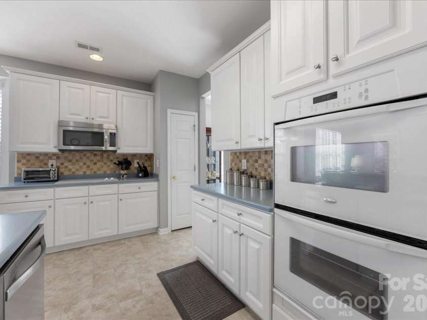355 Garnet Court, Fort Mill, SC 29708.  MLS# CAR4359316, YatesRealty ID 6869. 