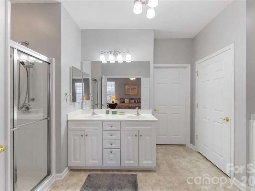 355 Garnet Court, Fort Mill, SC 29708.  MLS# CAR4359316, YatesRealty ID 6869. 