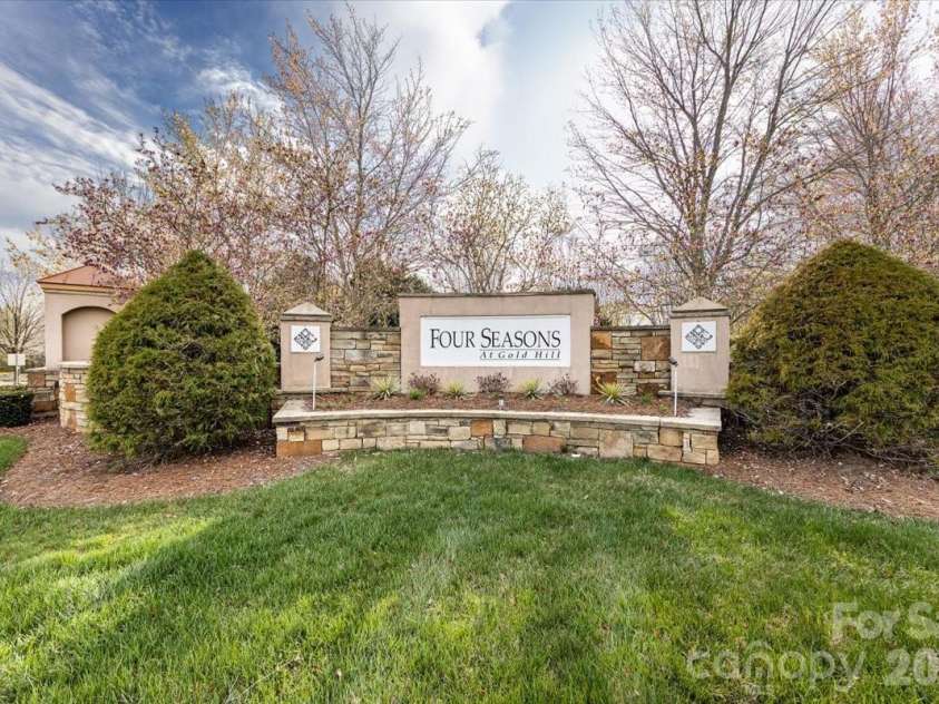 355 Garnet Court, Fort Mill, SC 29708.  MLS# CAR4359316, YatesRealty ID 6869. 