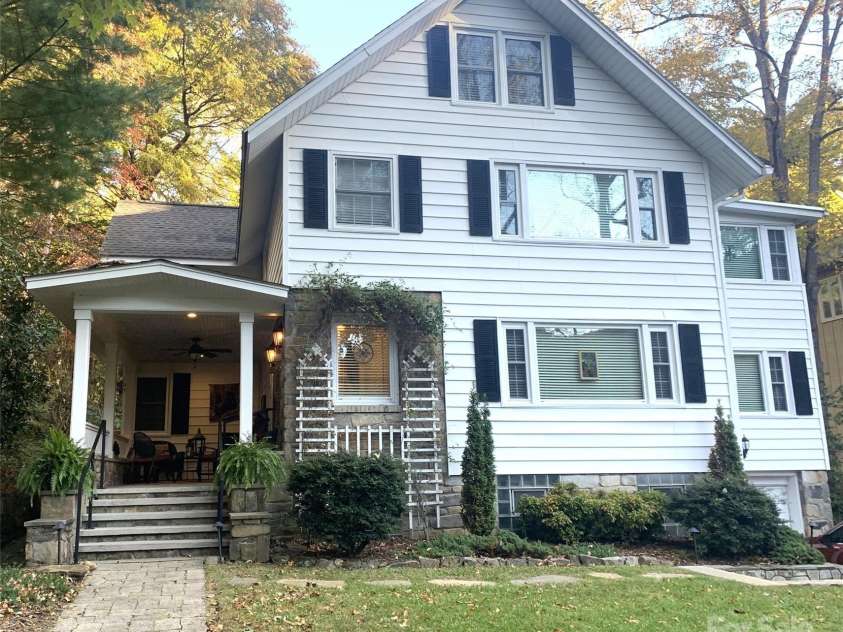 177 Mississippi Road, Black Mountain, NC 28711.  MLS# CAR4205703, YatesRealty ID 687. 