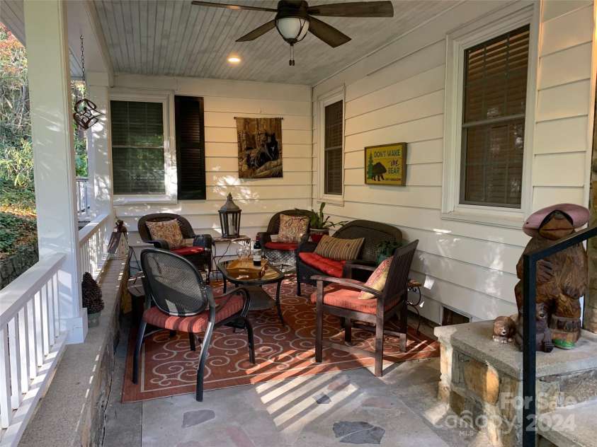 177 Mississippi Road, Black Mountain, NC 28711.  MLS# CAR4205703, YatesRealty ID 687. 