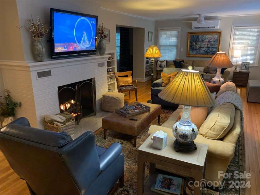 177 Mississippi Road, Black Mountain, NC 28711.  MLS# CAR4205703, YatesRealty ID 687. 