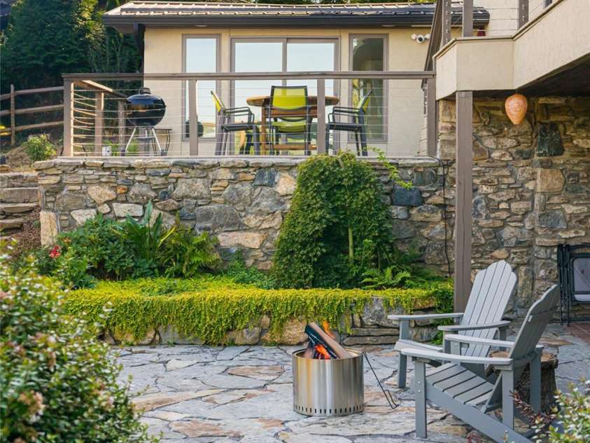 79 Horizon Hill Road, Asheville, NC 28804.  MLS# CAR4306563, YatesRealty ID 687. Lower Patio to Upper Patio