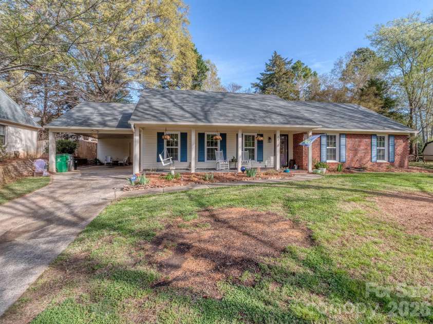 4810 Old Spice Lane, Charlotte, NC 28277.  MLS# CAR4361097, YatesRealty ID 6870. 