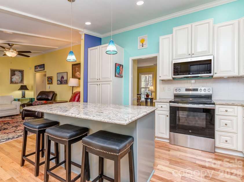 4810 Old Spice Lane, Charlotte, NC 28277.  MLS# CAR4361097, YatesRealty ID 6870. 