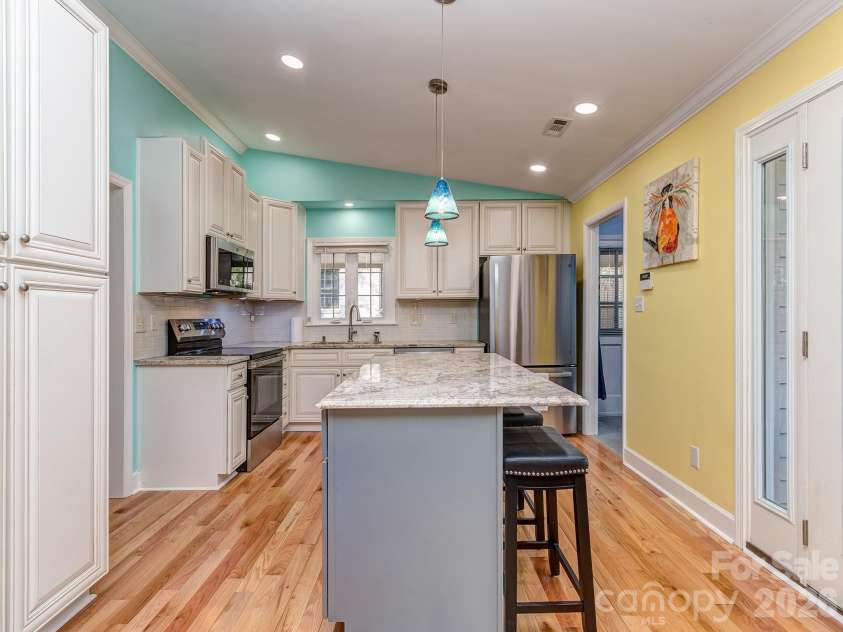 4810 Old Spice Lane, Charlotte, NC 28277.  MLS# CAR4361097, YatesRealty ID 6870. 