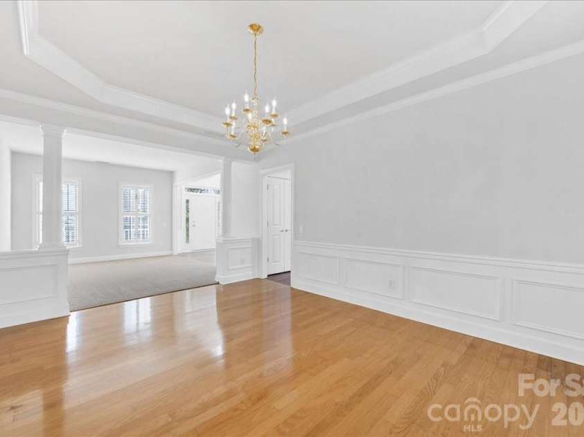 11143 Knight Castle Drive, Charlotte, NC 28277.  MLS# CAR4354916, YatesRealty ID 6871. Formal Dining Room