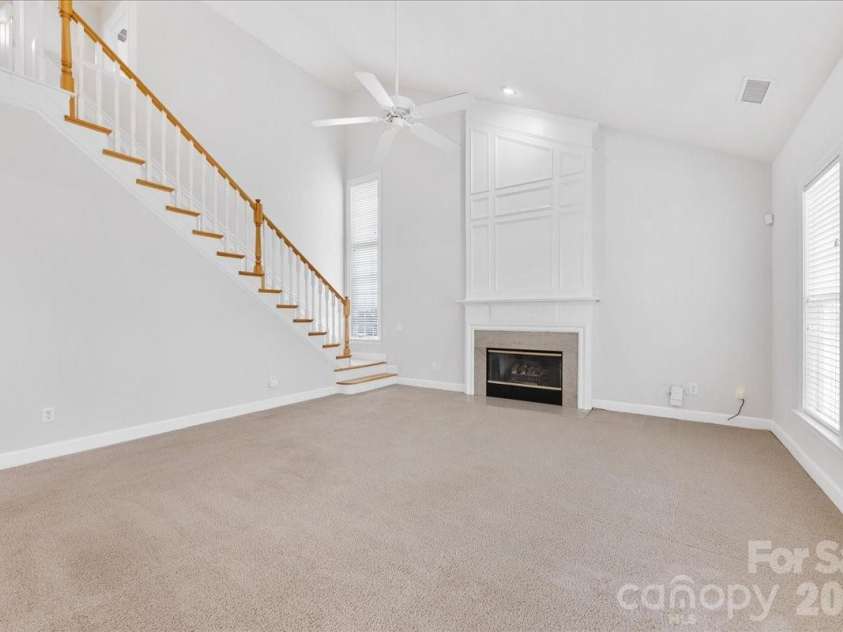 11143 Knight Castle Drive, Charlotte, NC 28277.  MLS# CAR4354916, YatesRealty ID 6871. Great Room